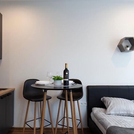 Oak House Apartments Каунас Екстериор снимка